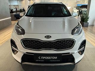 2019 Kia Sportage IV Рестайлинг, белый, 2250000 рублей, вид 2
