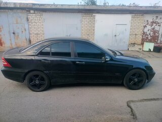 2000 Mercedes-Benz C-Класс 200 II (W203), чёрный, 250000 рублей, вид 4