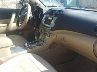 2011 Toyota Highlander II (XU40) Рестайлинг, белый, 2300000 рублей, вид 4