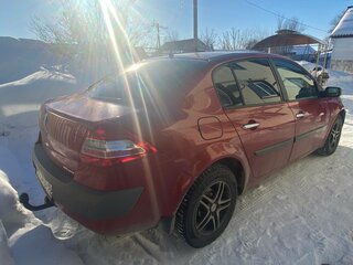 2006 Renault Megane II Рестайлинг, красный, 500000 рублей, вид 4