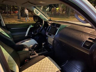2018 Toyota Land Cruiser Prado 150 Series Рестайлинг 2, белый, 4300000 рублей, вид 5