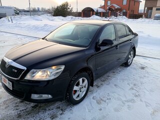 2009 Skoda Octavia II (A5) Рестайлинг, чёрный, 600000 рублей, вид 4