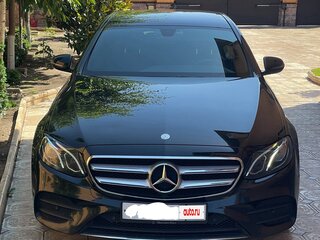 2016 Mercedes-Benz E-Класс 200 V (W213, S213, C238), чёрный, 1950000 рублей, вид 2