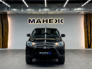 2018 Toyota Hilux VIII, чёрный, 2600000 рублей, вид 2