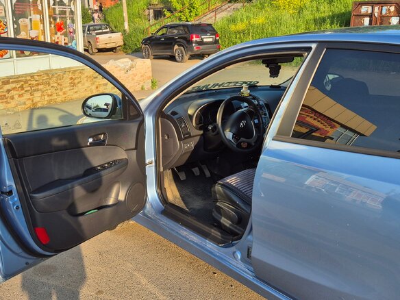 2011 Hyundai i30 I Рестайлинг, голубой, 560000 рублей - вид 9