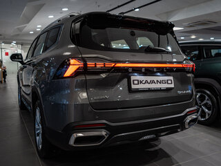 2026 Geely Okavango I Рестайлинг, серый, 3893990 рублей, вид 3