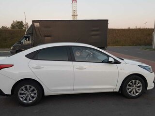 2022 Hyundai Solaris II Рестайлинг, белый, 1455550 рублей, вид 1