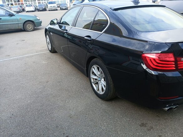 2013 BMW 5 серии 528i xDrive VI (F10/F11/F07) Рестайлинг, чёрный, 1700000 рублей - вид 4