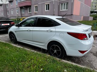 2014 Hyundai Solaris I Рестайлинг, белый, 830000 рублей, вид 5