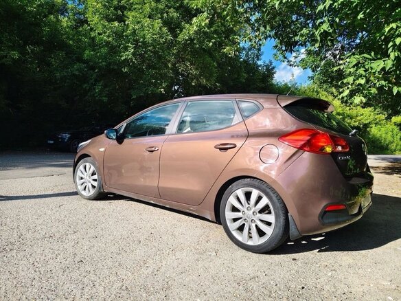 2014 Kia Ceed II, коричневый, 1000000 рублей - вид 6