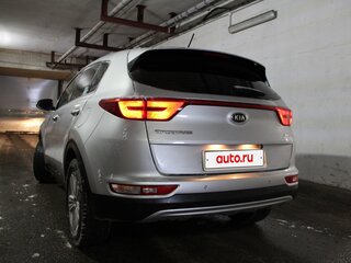 2017 Kia Sportage IV, серебристый, 2100000 рублей, вид 5