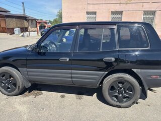 2000 Toyota RAV4 I (XA10), чёрный, 600000 рублей, вид 4