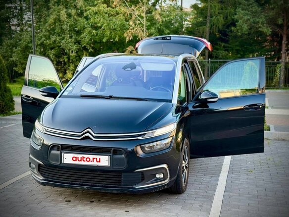 2017 Citroen C4 Picasso Grand II Рестайлинг, чёрный, 1500000 рублей