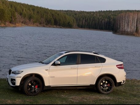 2008 BMW X6 50i 6-speed I (E71), белый, 1900000 рублей, вид 1