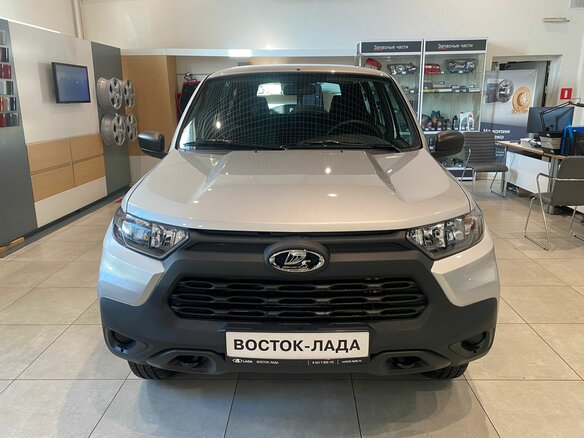 2025 Lada (ВАЗ) Niva Travel I, серебристый, 1383000 рублей - вид 1
