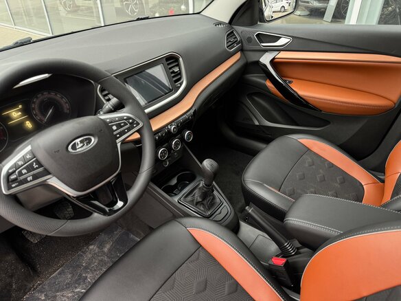 2026 Lada (ВАЗ) Vesta Cross I Рестайлинг (NG), коричневый - вид 12