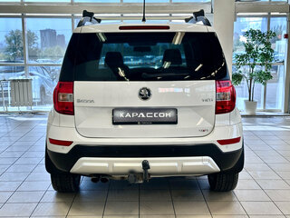 2013 Skoda Yeti I Рестайлинг, белый, 1360000 рублей, вид 4