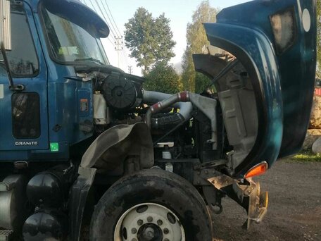 2004 Mack Granite (CV), синий, 3300000 рублей, вид 4