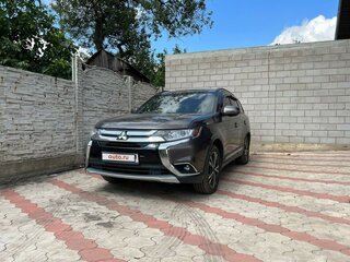 2016 Mitsubishi Outlander III Рестайлинг 2, коричневый, 2400000 рублей, вид 3