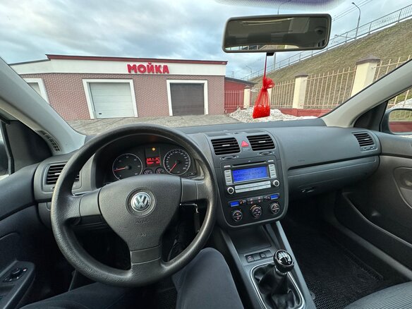 2008 Volkswagen Golf V, серебристый, 800000 рублей - вид 10