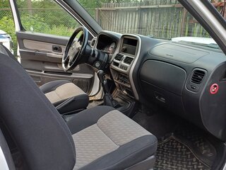 2010 Nissan NP300, белый, 1100000 рублей, вид 5
