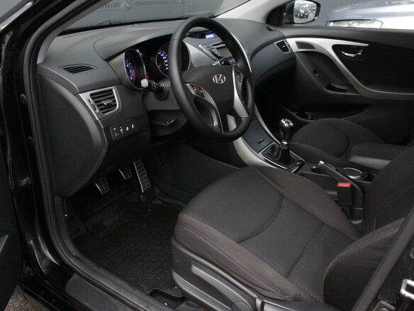 2013 Hyundai Elantra V (MD) Рестайлинг, чёрный - вид 4