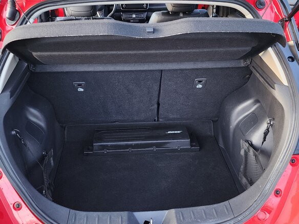 2018 Nissan Leaf II (ZE1), красный, 1100000 рублей - вид 15