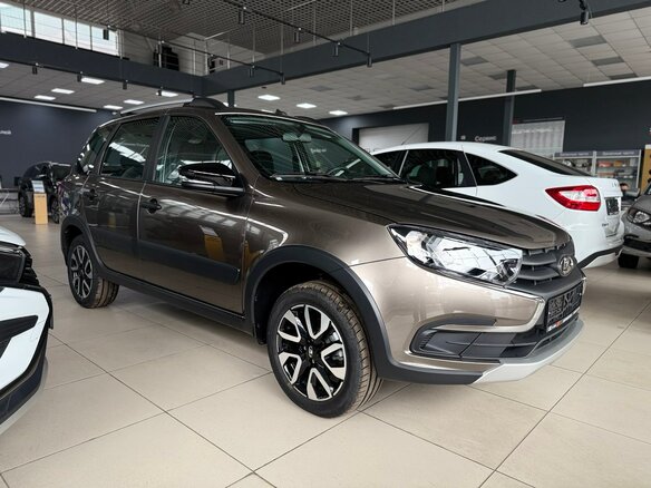 2025 Lada (ВАЗ) Granta Cross I Рестайлинг, коричневый, 1226000 рублей - вид 1