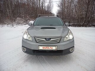 2010 Subaru Outback IV, серебристый, 1200000 рублей, вид 1
