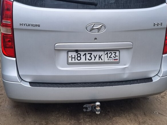 2010 Hyundai H-1 5-speed II, серебристый, 1600000 рублей - вид 1