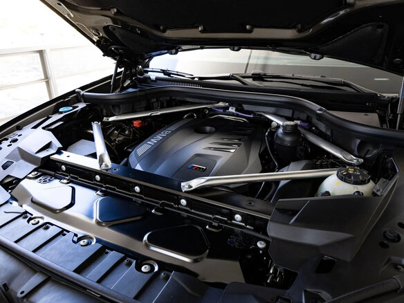 2026 BMW X6 40i III (G06) Рестайлинг, серебристый - вид 31