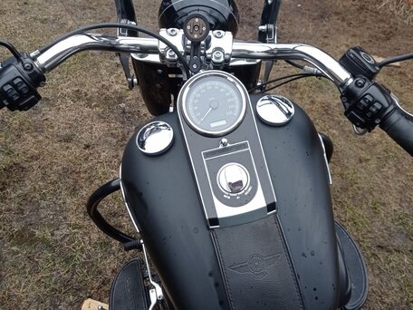 2011 Harley-Davidson Fat Boy, чёрный, 1099000 рублей, вид 4
