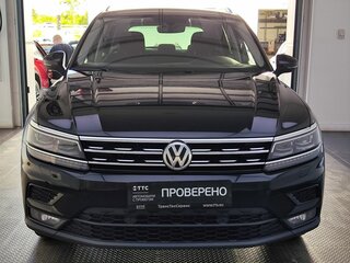 2018 Volkswagen Tiguan II, чёрный, 2790000 рублей, вид 2
