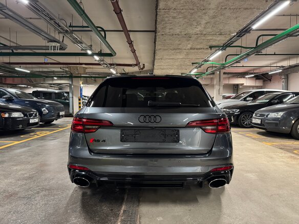 2019 Audi RS 4 IV (B9), серебристый, 5500000 рублей - вид 5