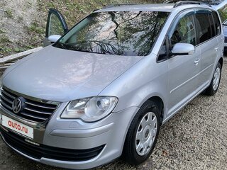 2007 Volkswagen Touran I Рестайлинг, серебристый, 1200000 рублей, вид 2