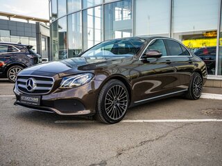 2016 Mercedes-Benz E-Класс 200 V (W213, S213, C238), коричневый, 2188000 рублей, вид 3