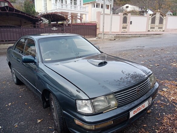 1993 Toyota Crown IX (S140), зелёный, 600000 рублей