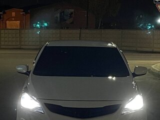 2015 Hyundai Solaris I Рестайлинг, белый, 980000 рублей, вид 3