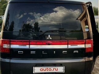 2015 Mitsubishi Delica D:5 I, зелёный, 2500000 рублей, вид 2