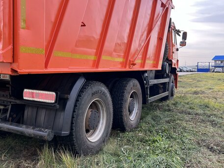 2015 КамАЗ 6520, оранжевый, 2700000 рублей, вид 4