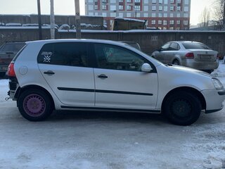 2006 Volkswagen Golf V, серебристый, 390000 рублей, вид 4