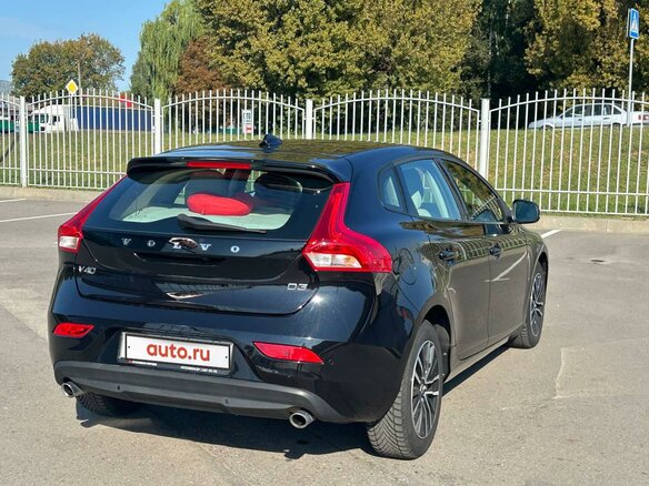 2019 Volvo V40 II Рестайлинг, чёрный, 2177760 рублей - вид 8