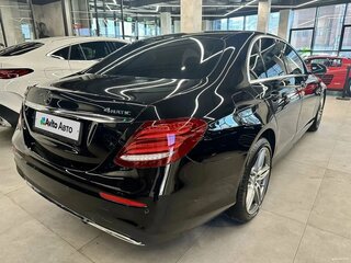 2020 Mercedes-Benz E-Класс 200 V (W213, S213, C238), чёрный, 4570000 рублей, вид 2