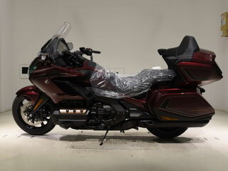 2025 Honda GL 1800 Gold Wing, пурпурный, 3480000 рублей, вид 2