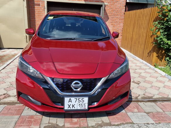 2018 Nissan Leaf II (ZE1), красный, 1850000 рублей - вид 14