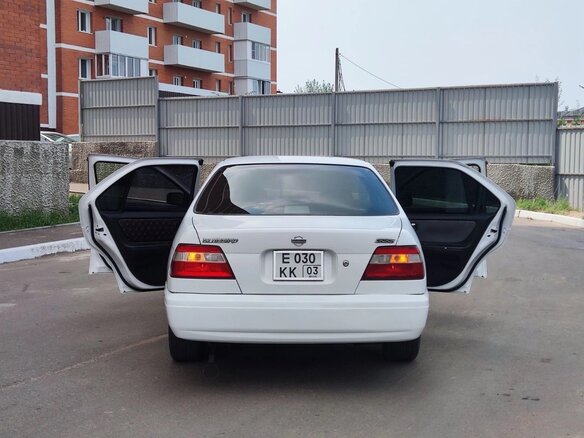1998 Nissan Bluebird QG18 XI (U14), белый, 400000 рублей - вид 6