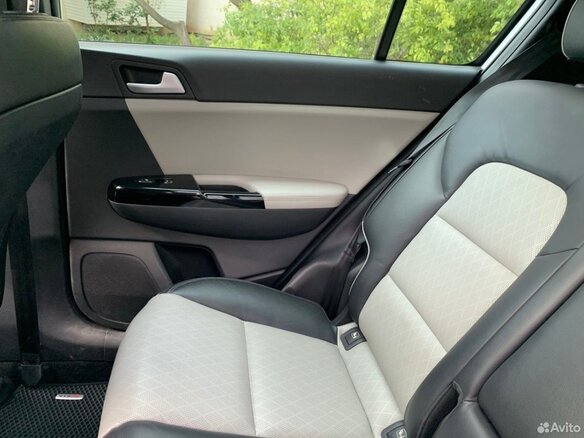 2016 Kia Sportage IV, серебристый, 2350000 рублей - вид 5