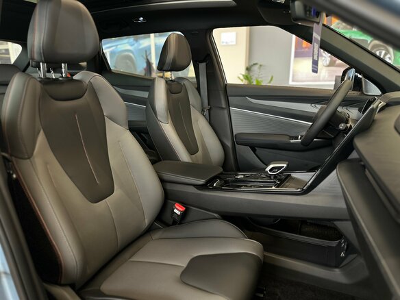 2026 Geely Cityray, серебристый - вид 10