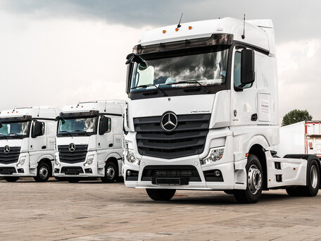2020 Mercedes-Benz Actros, белый, 6500000 рублей, вид 1