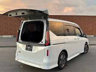 2023 Nissan Serena VI (C28), белый, 2350000 рублей, вид 5